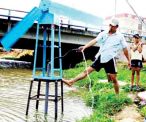 Máy bơm nhờ sức gió Máy bơm nhờ sức gió